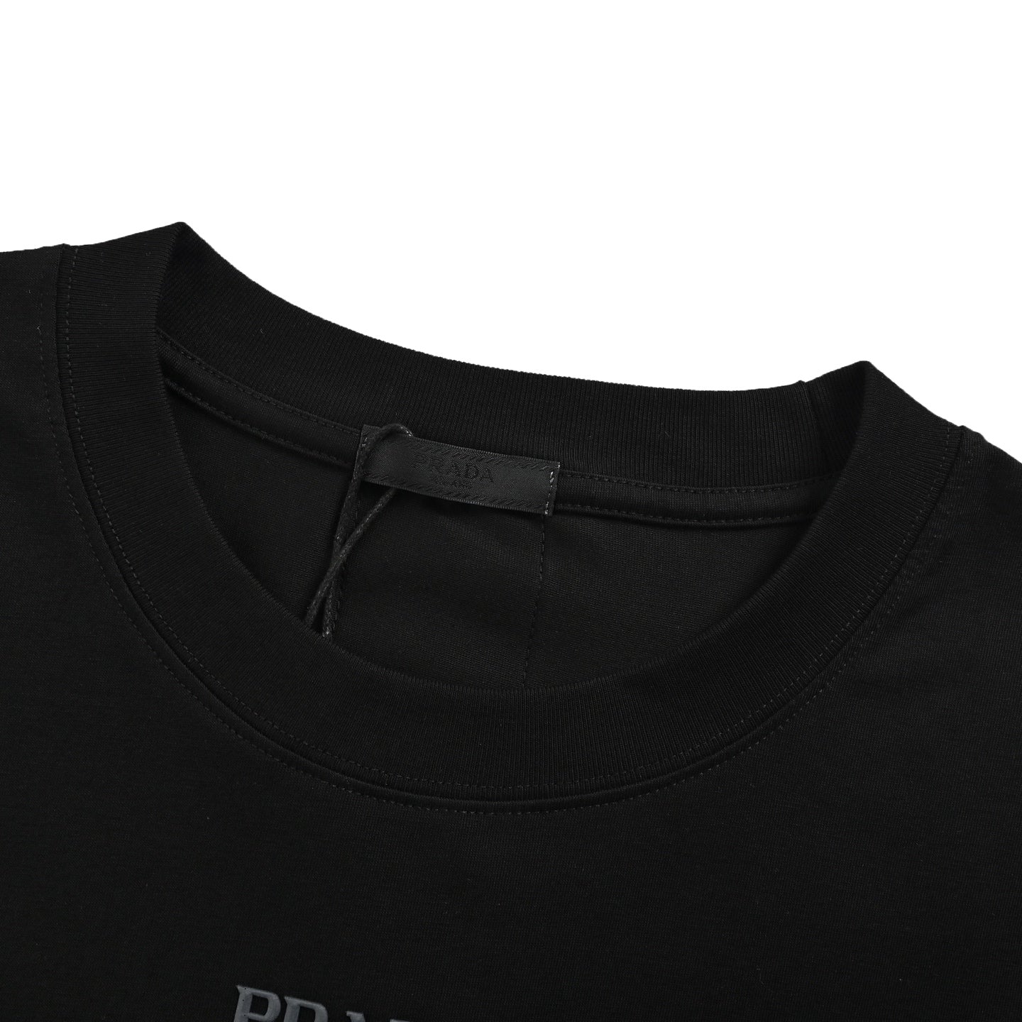 25ss Short sleeves with triangle logo on the back