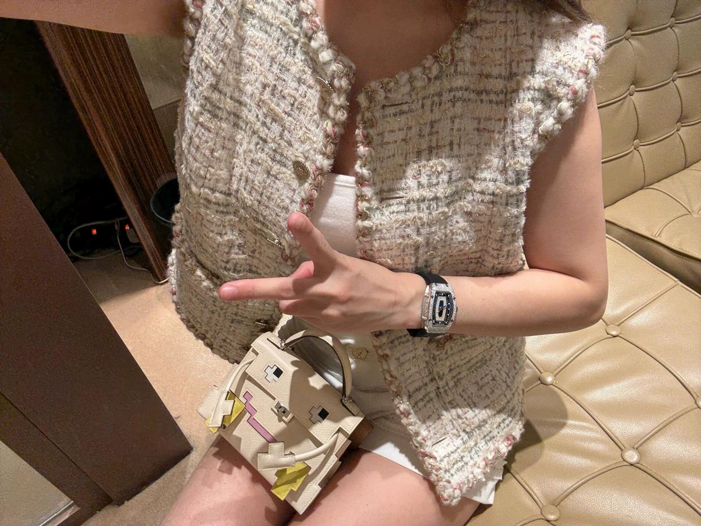 25A Noble Feeling Coarse Flower Vest