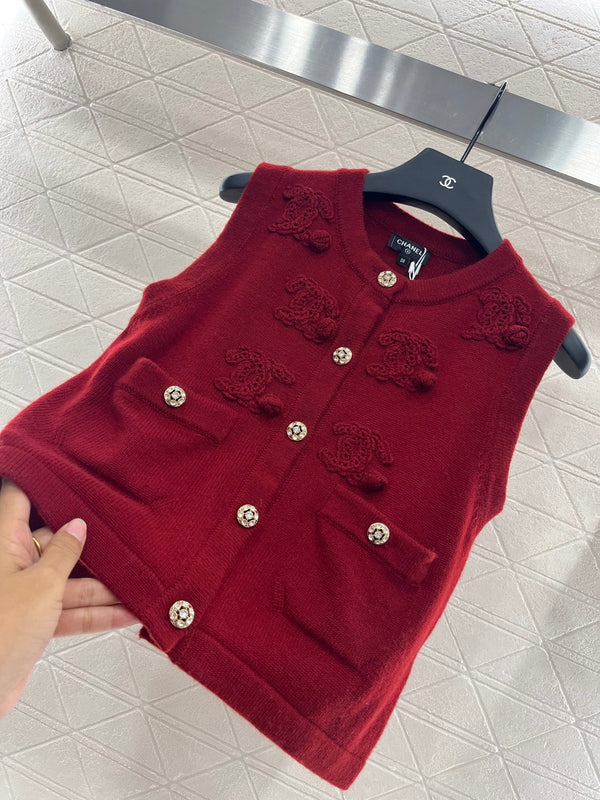 25 new products Knitted vest