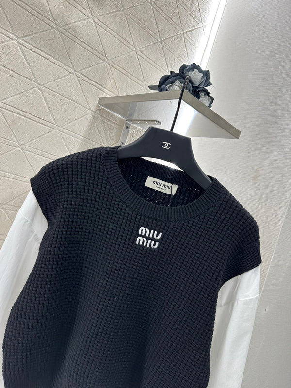 25 New Arrival Knitted long-sleeved top