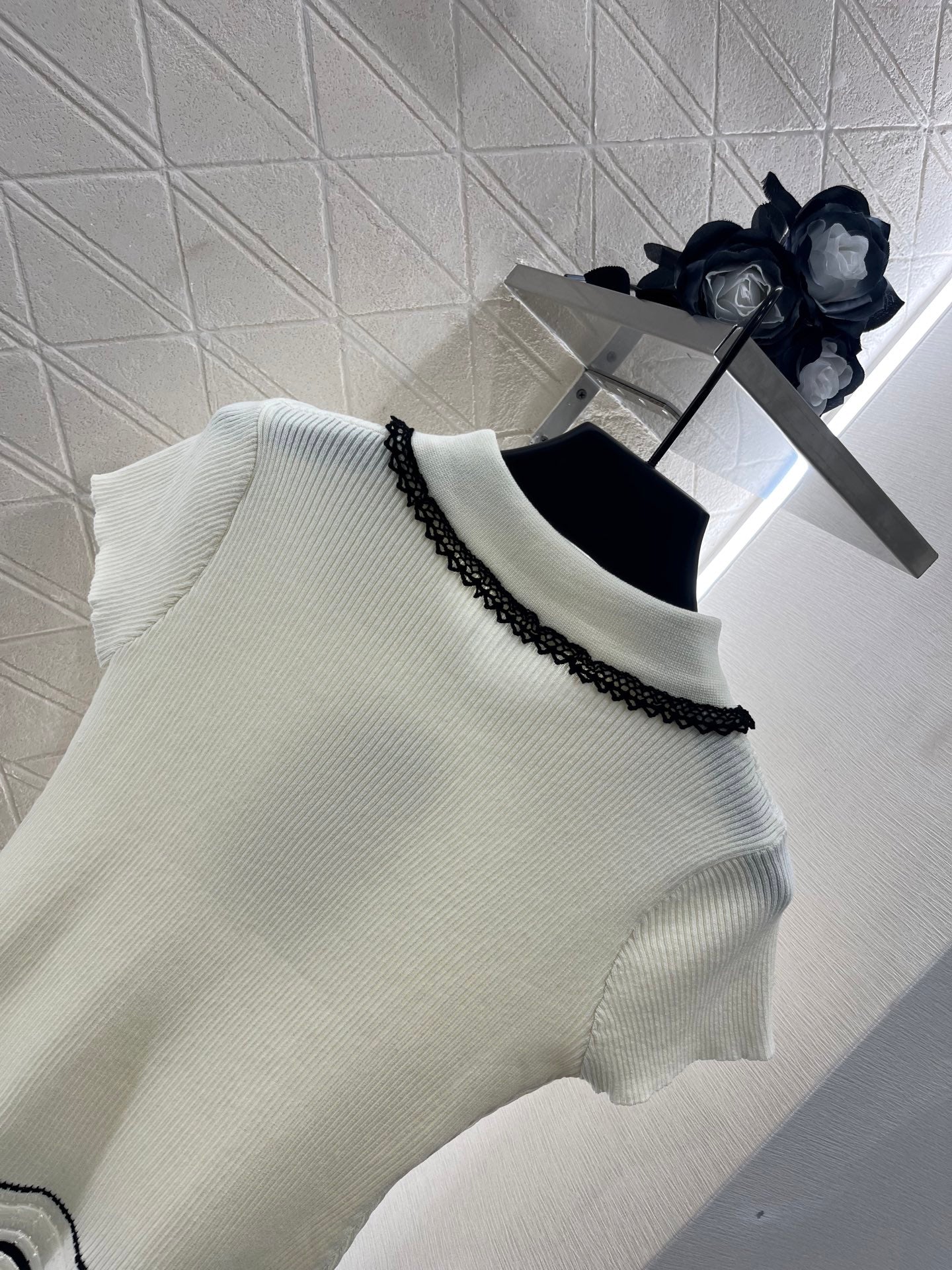 25 new product Hollow knitted short sleeves