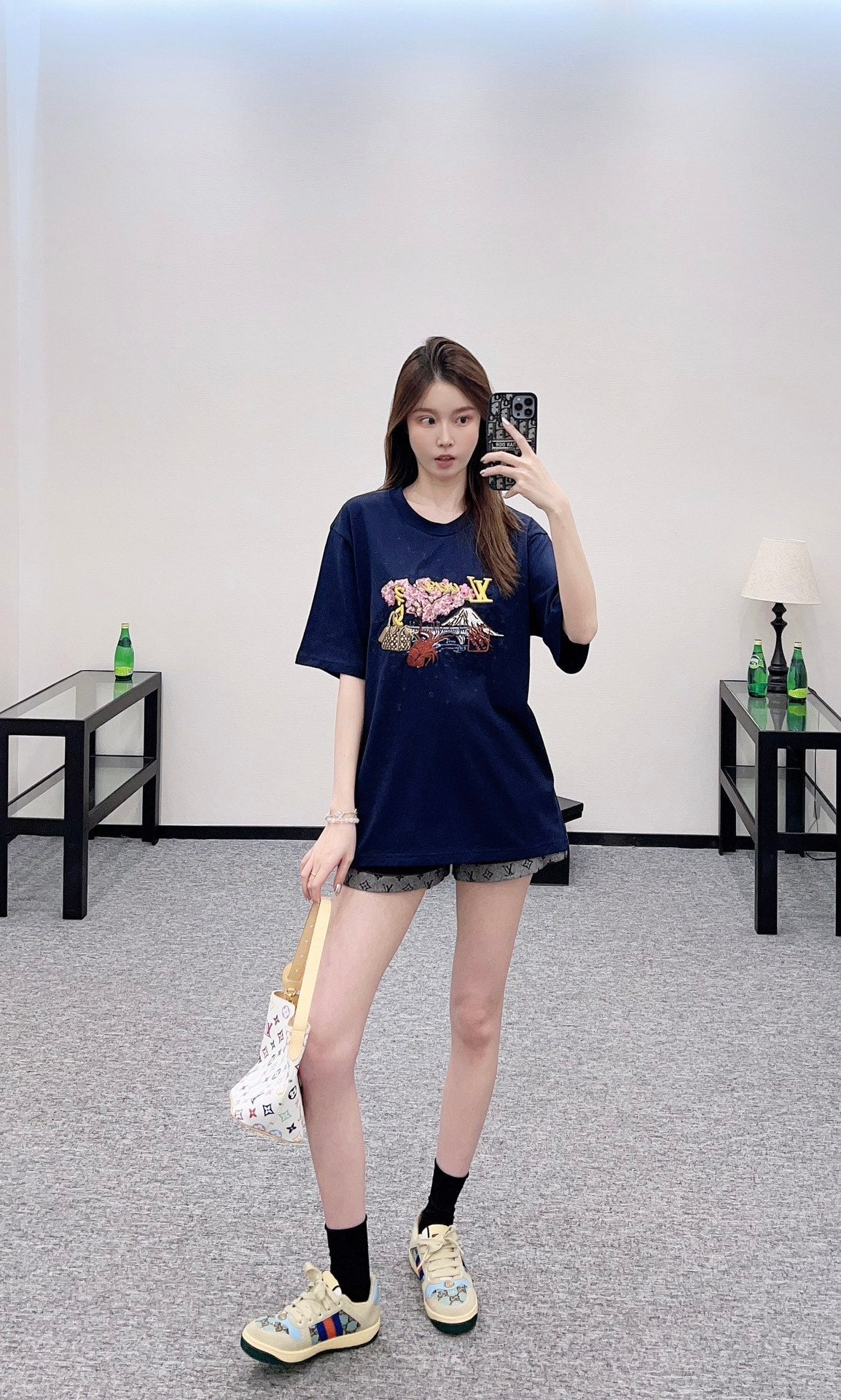 25 New Arrivals Round-Neck Embroidered Short Sleeves