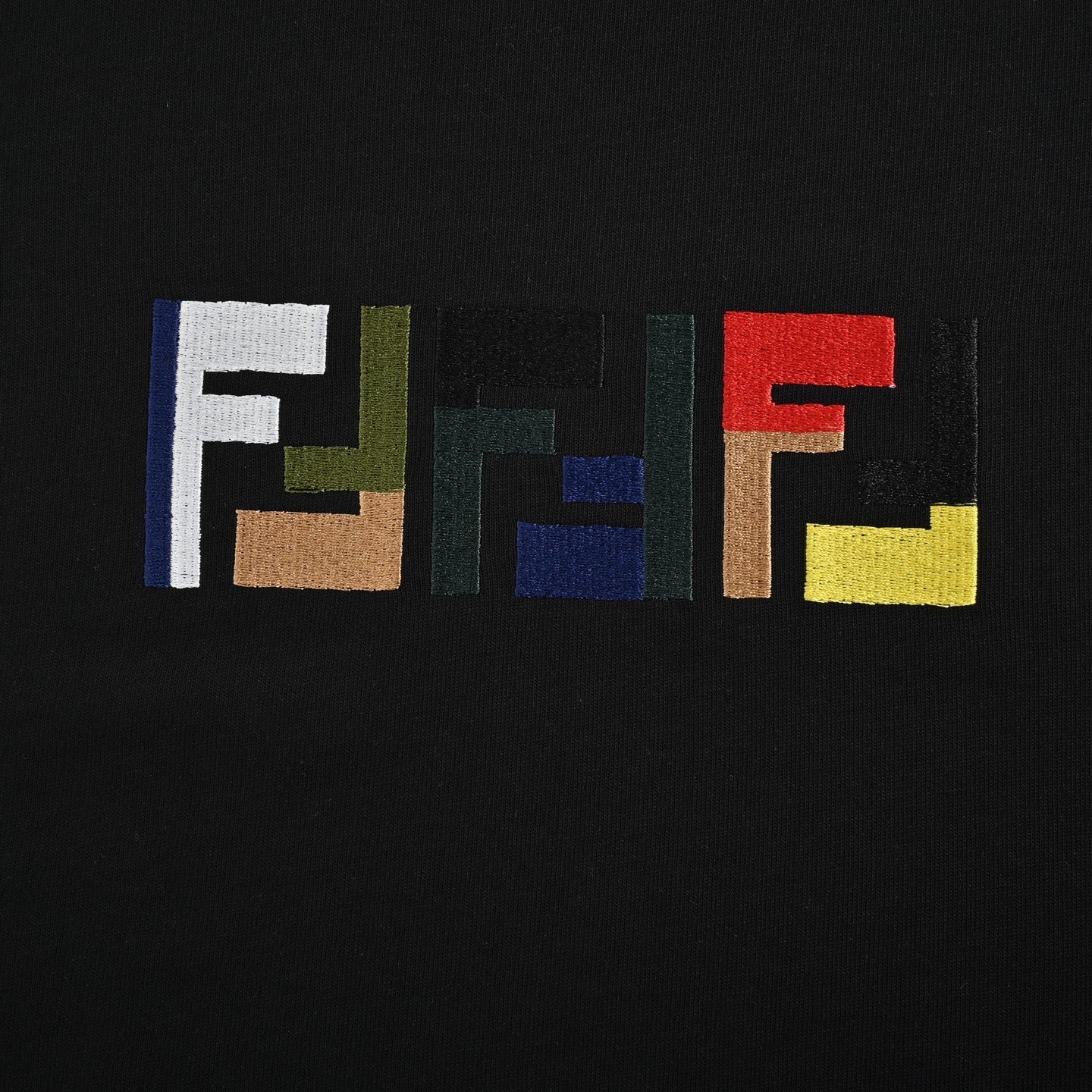FF color embroidered short sleeves