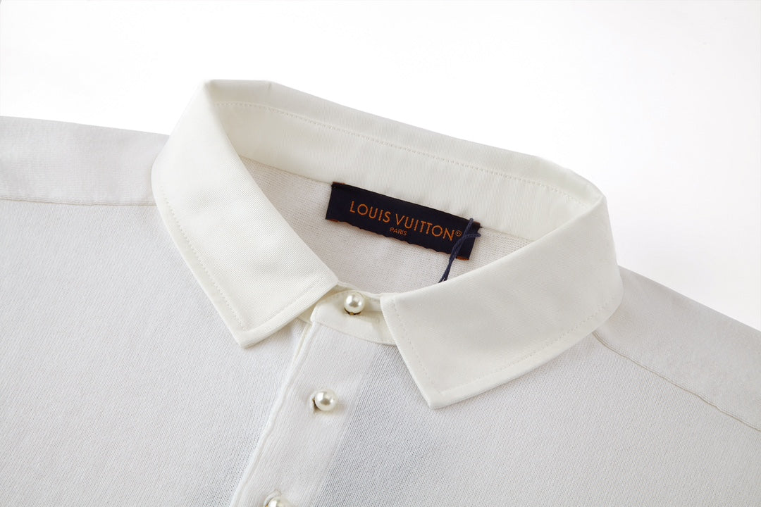 Pearl button woolen polo shirt