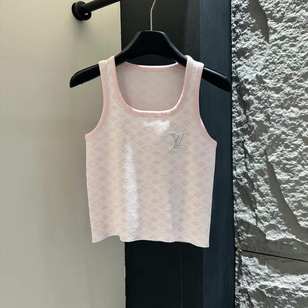 Laser logo knitted vest