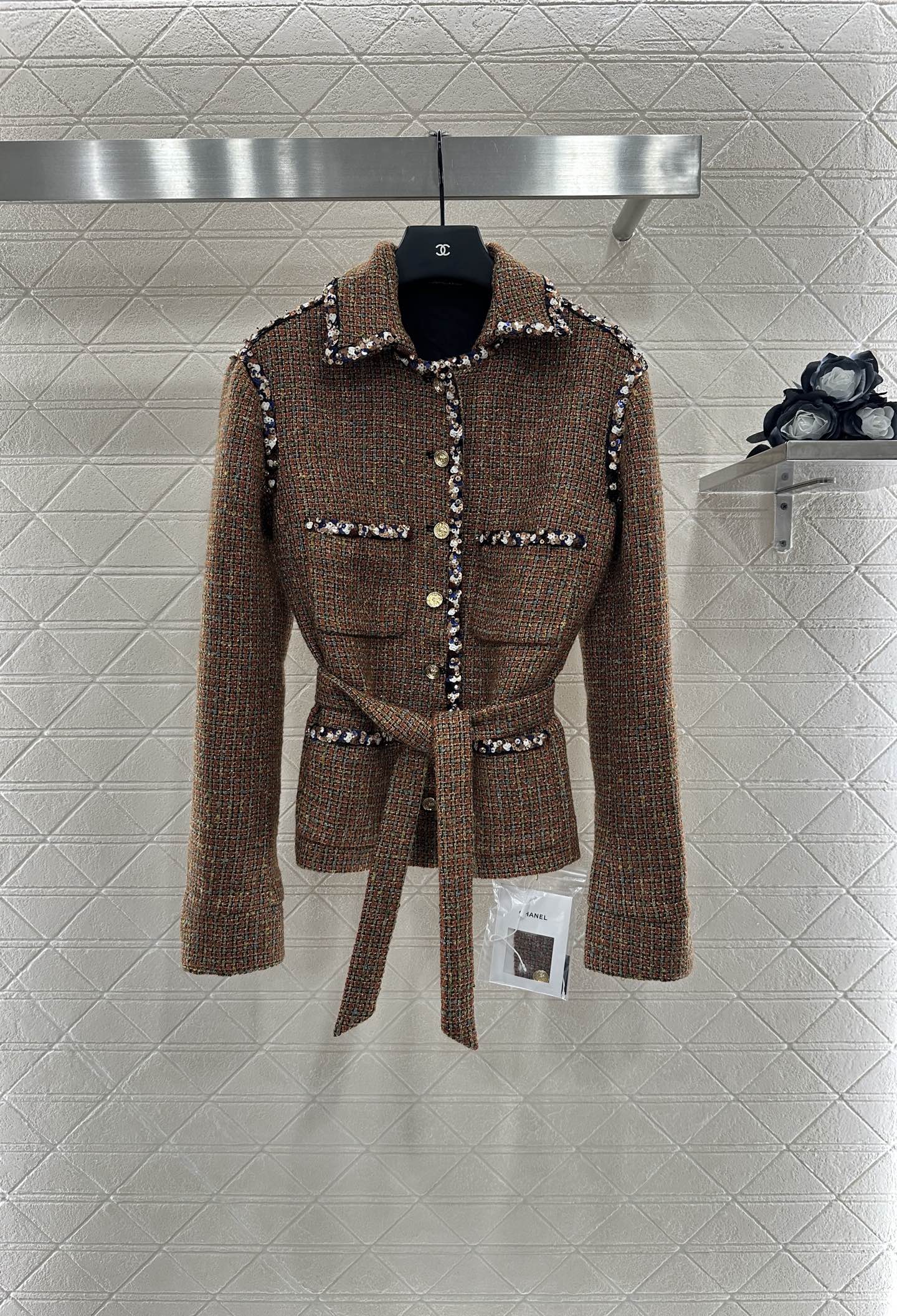 Lapel and belted dress jacket with beaded hem