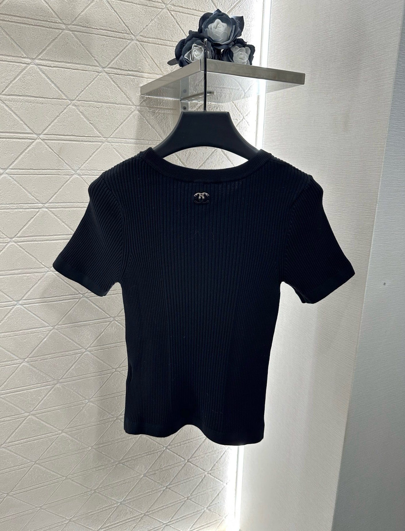 Heart-shaped knitted short-sleeved shirt