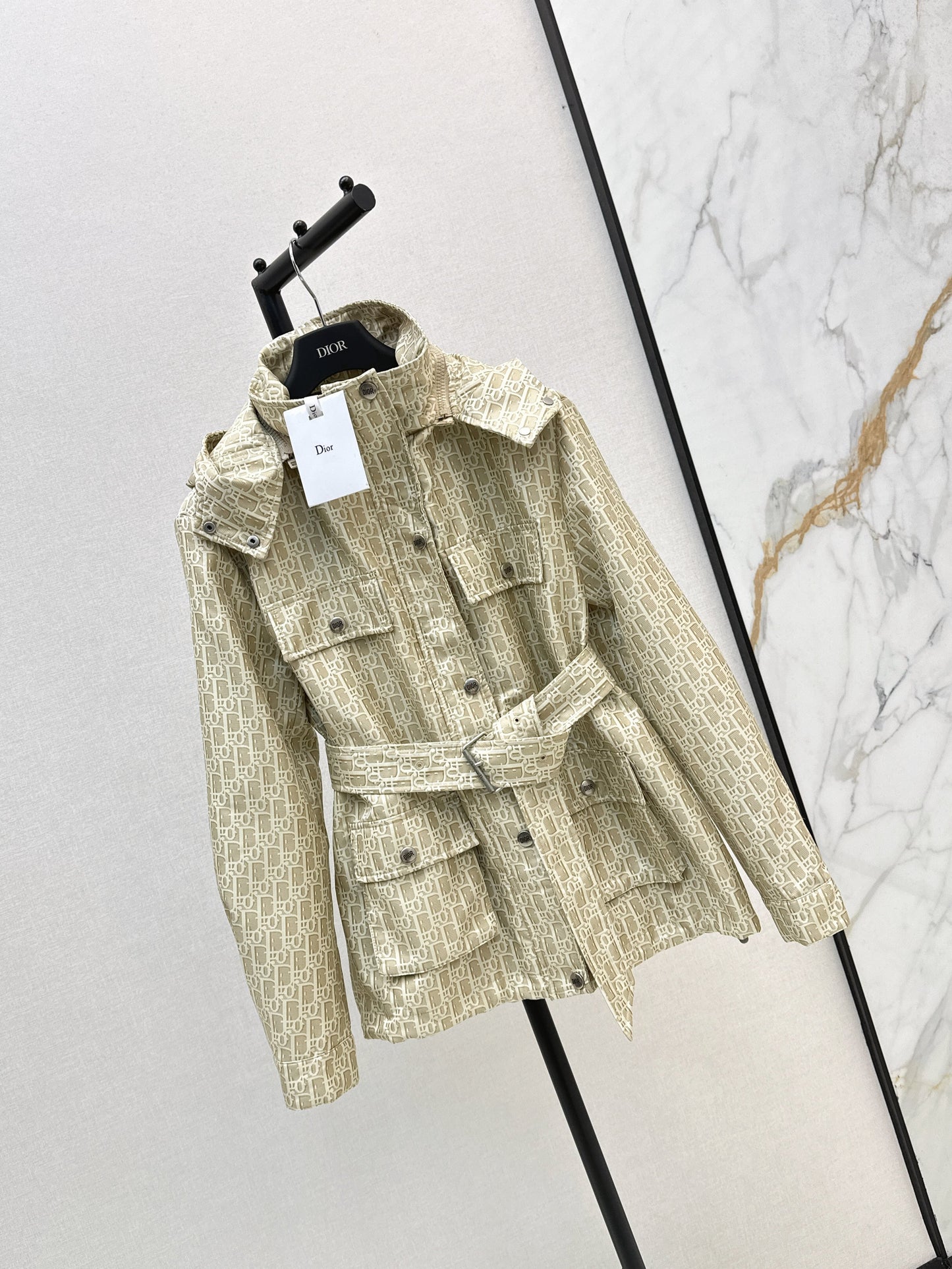 Hooded mid-length jacket