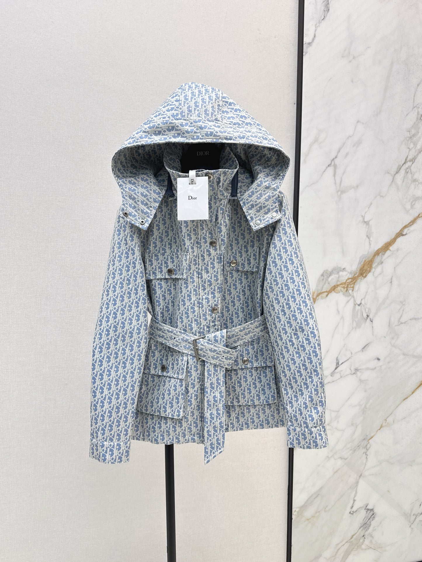 Hooded mid-length jacket