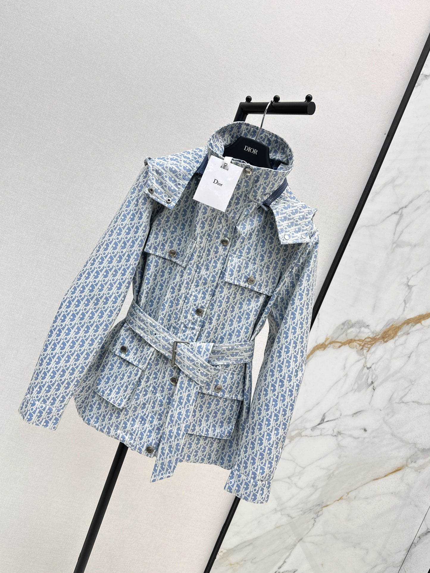 Hooded mid-length jacket