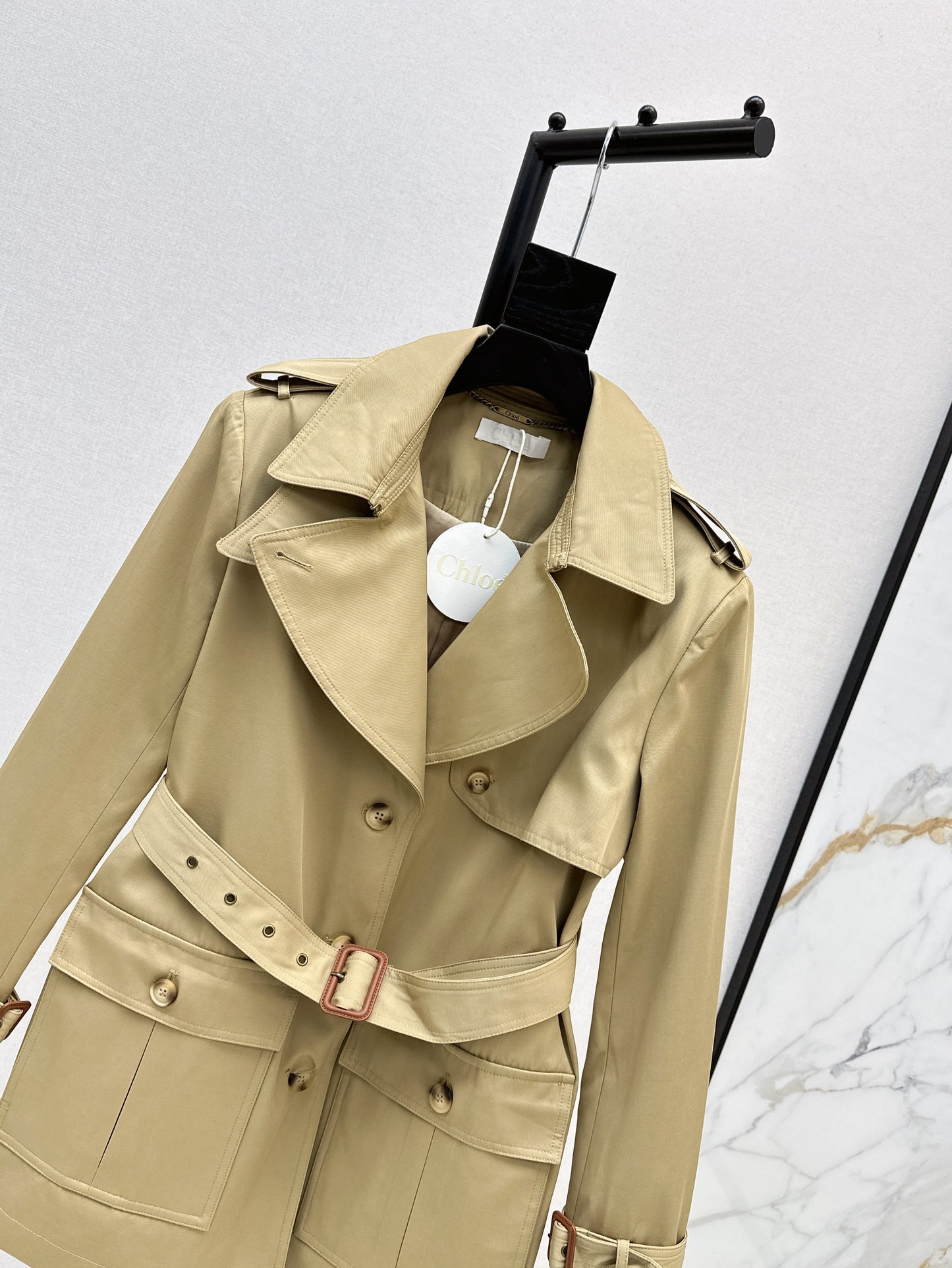 Short trench coat