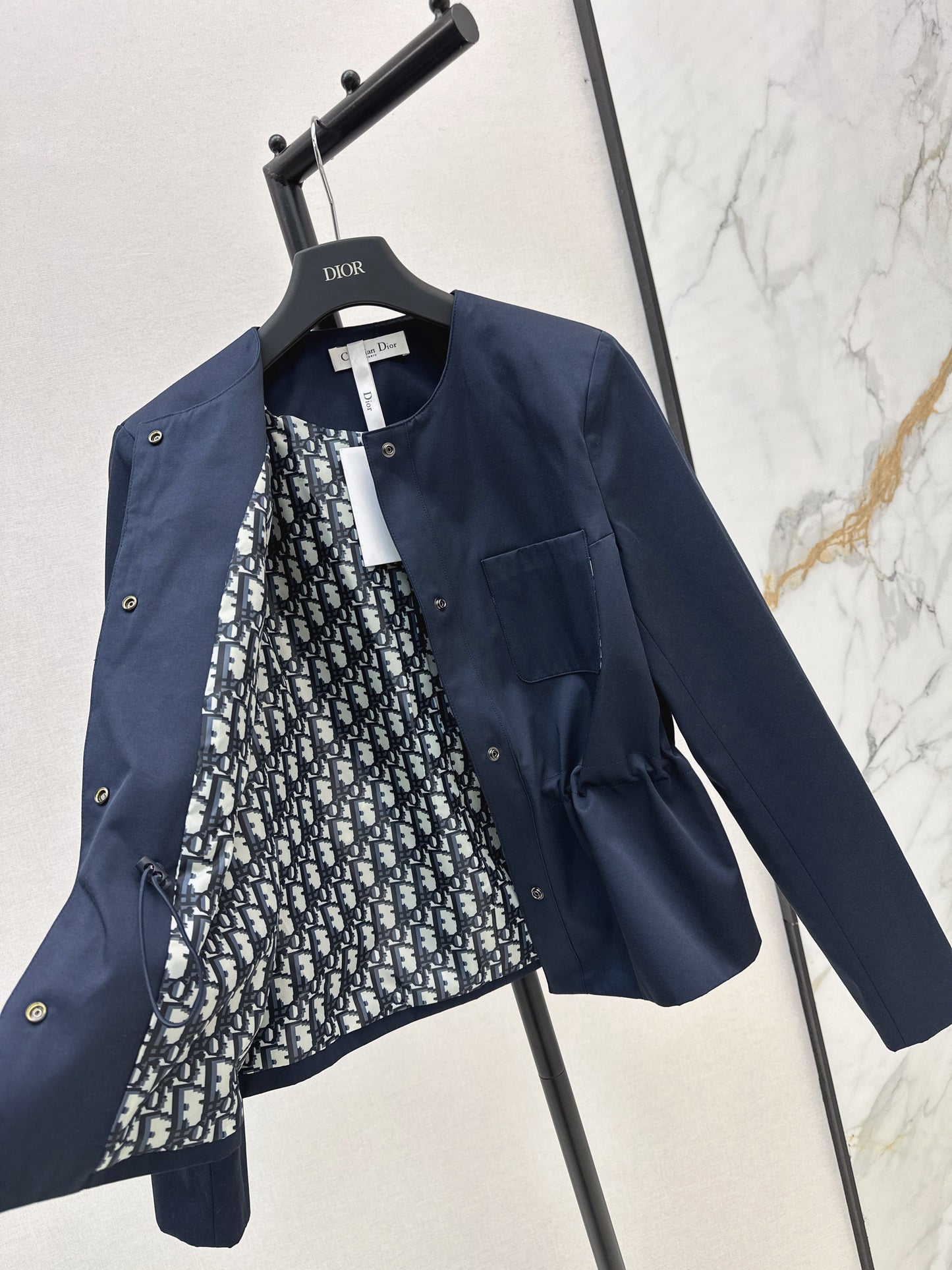 Round-neck, waisted trench coat