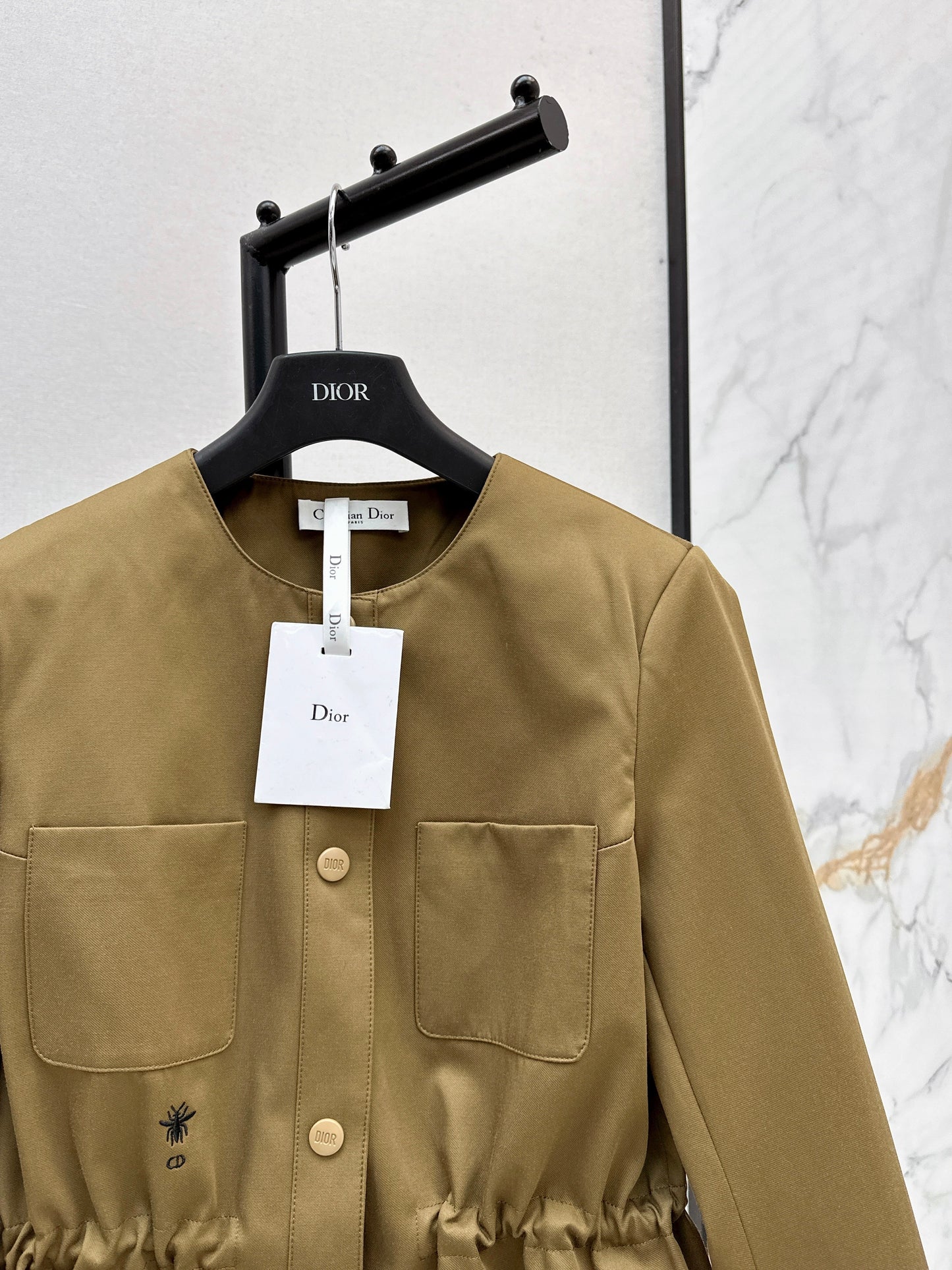 Round-neck, waisted trench coat