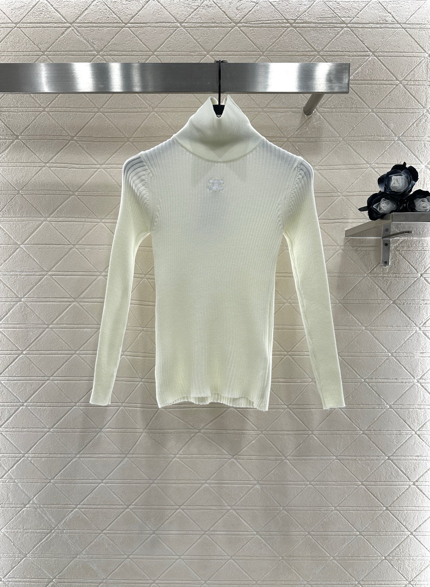 25fw Slim fit high neck base shirt