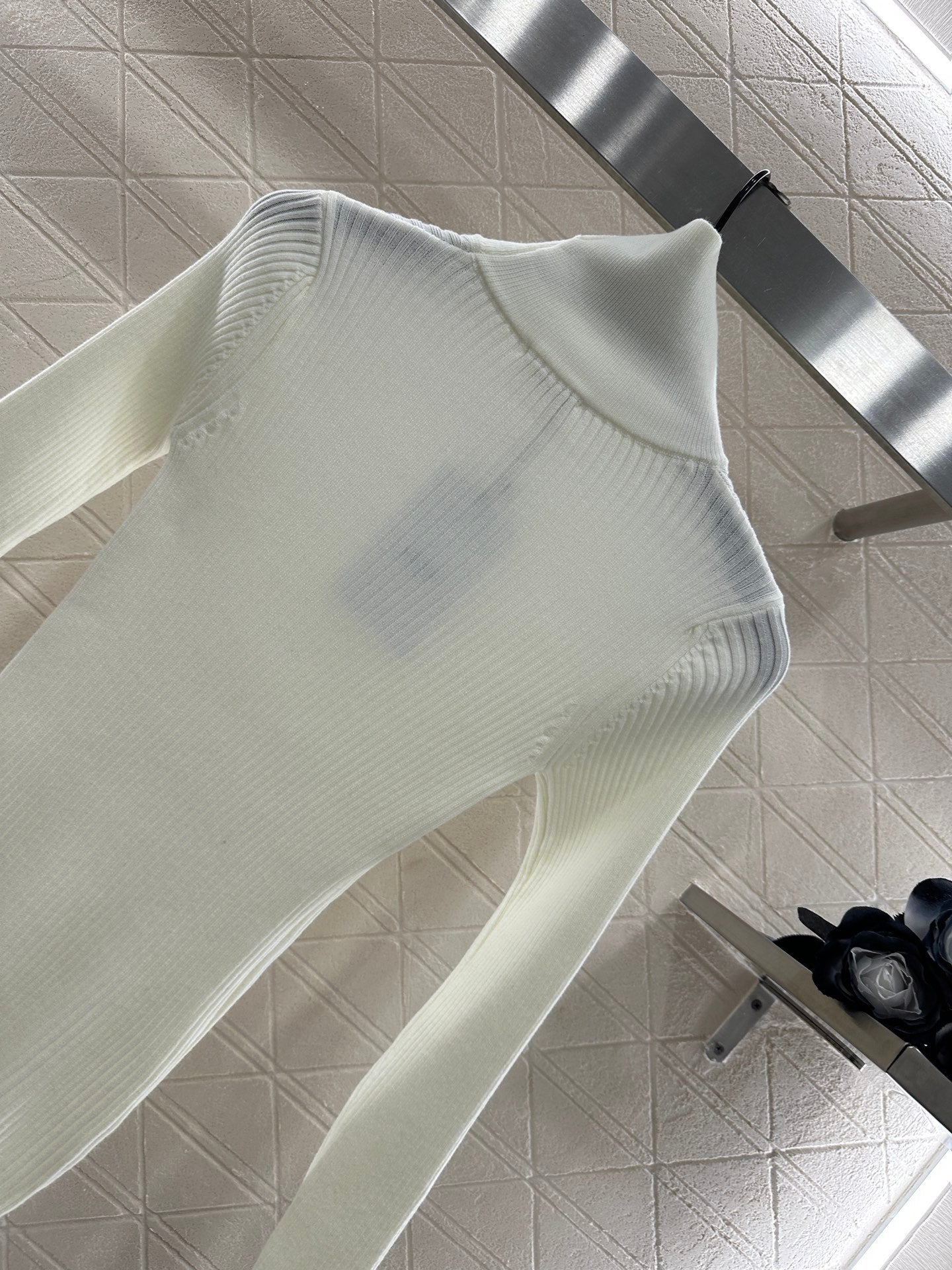 25fw Slim fit high neck base shirt