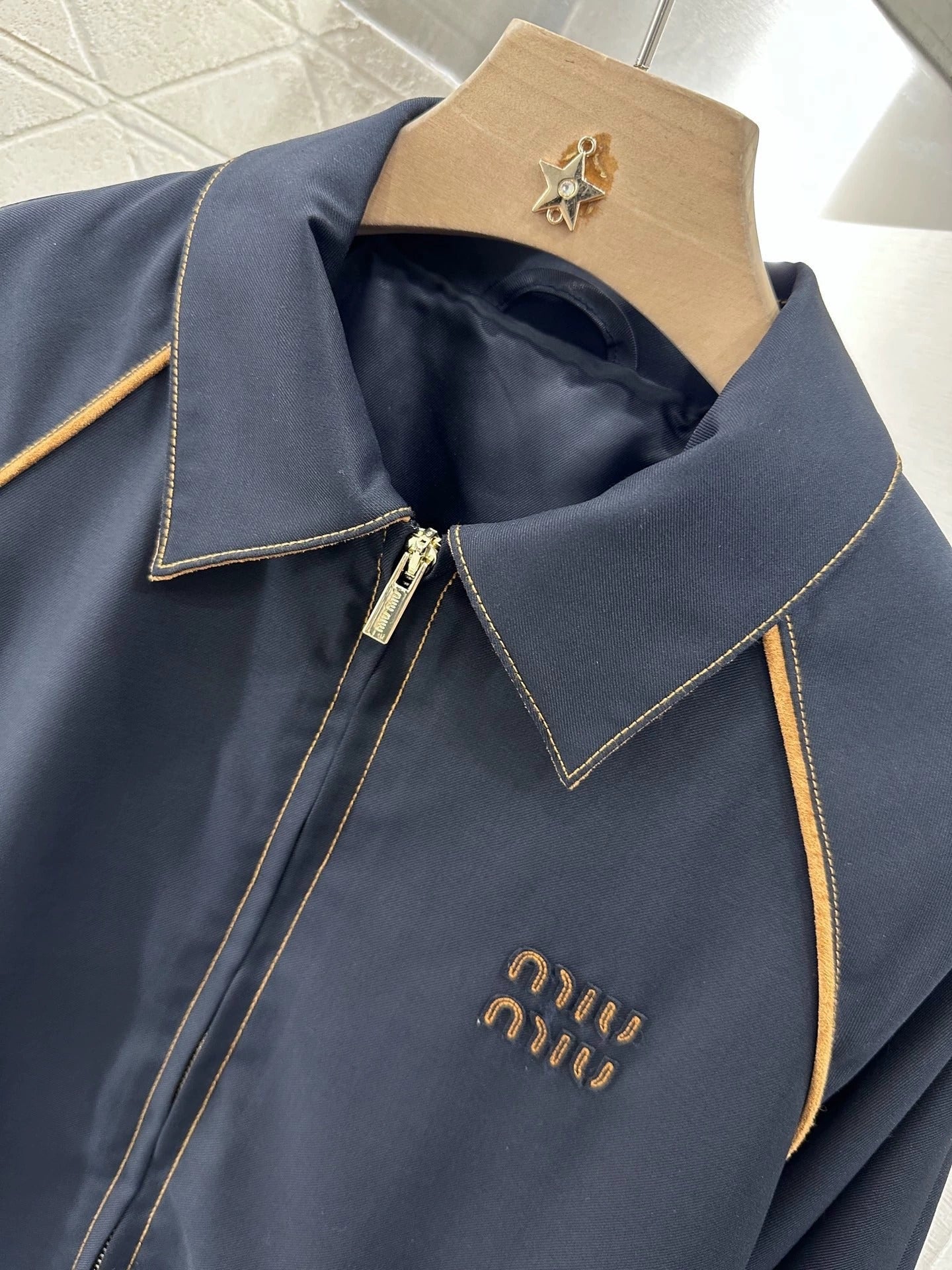 25SS contrast color silhouette jacket suit