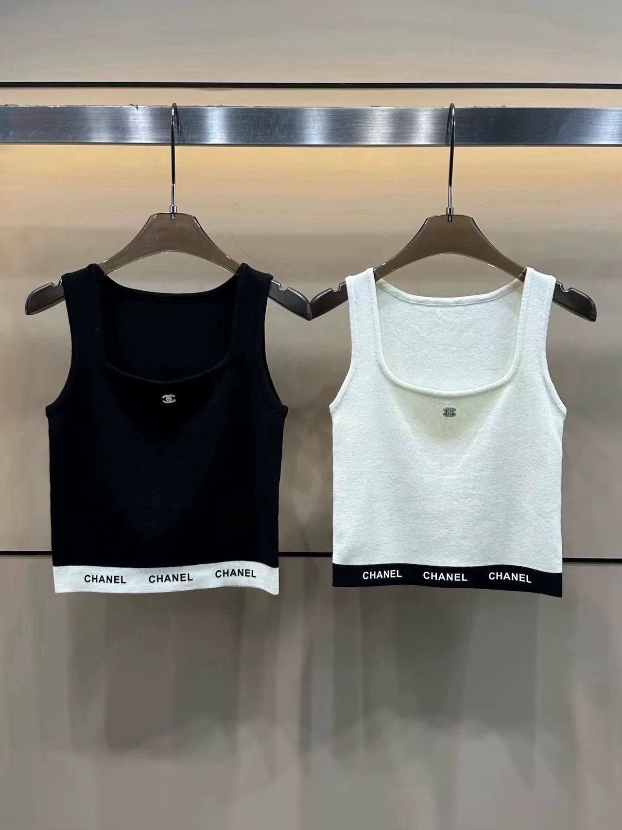 25 Early Autumn Blended Knitted Vest