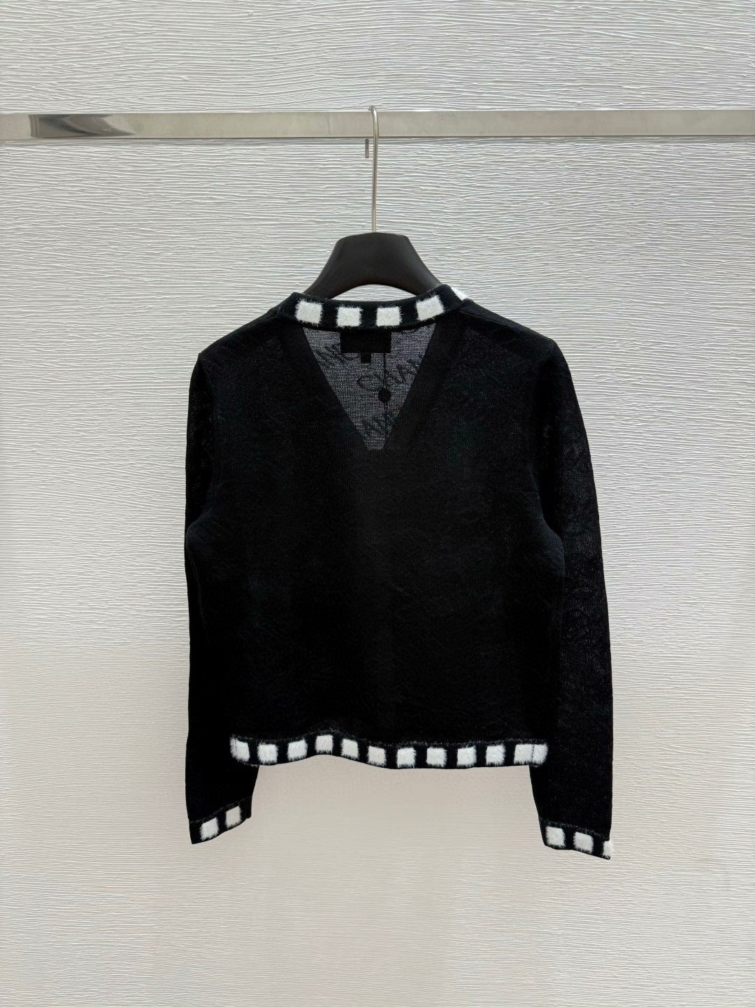 25 Spring and Autumn Sleeve Cardigan