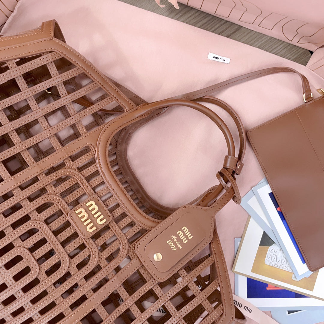 M 25 New Product Vegetable Basket Sea Salt White Soft Naa Leather Handbag 5BA294