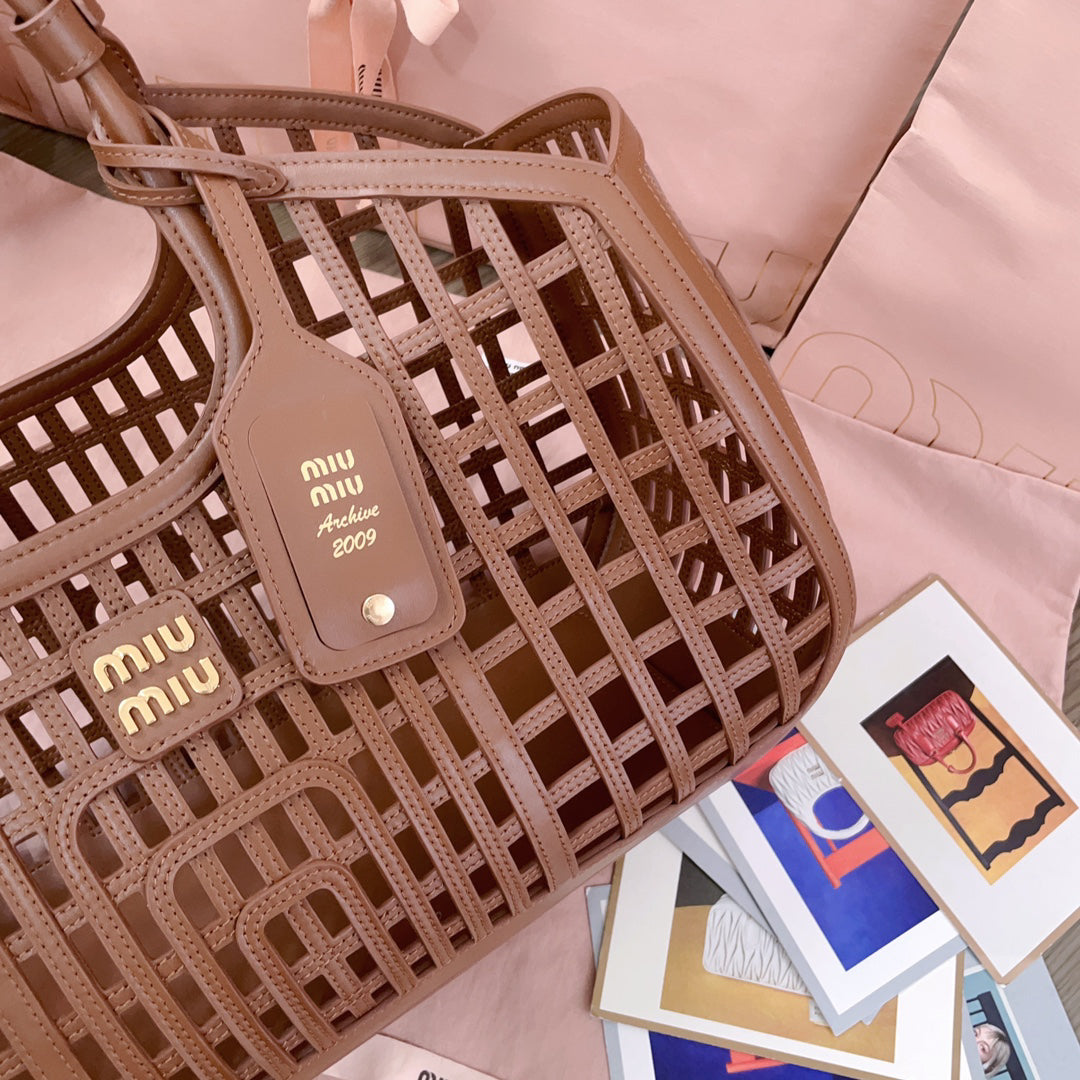 M 25 New Product Vegetable Basket Sea Salt White Soft Naa Leather Handbag 5BA294