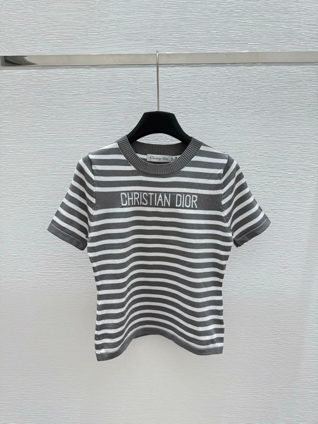 25 Summer striped knitted round neck short sleeves