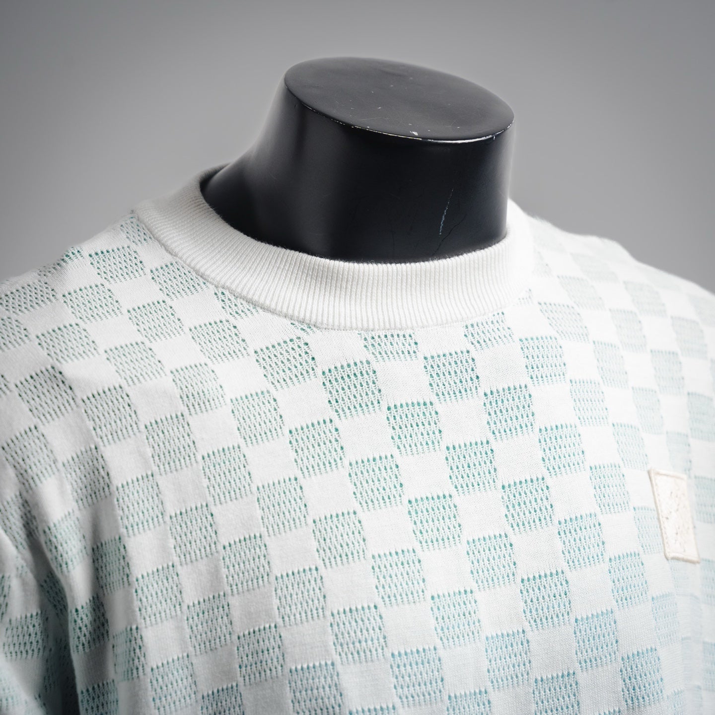 25 Gradient all-over print knitted crewneck sweater