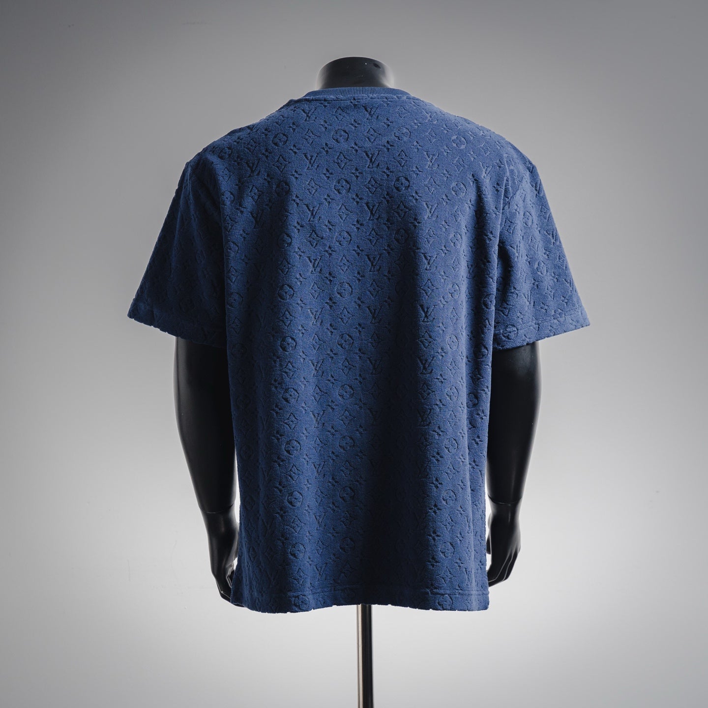 25 Navy blue flocked embossed terry short-sleeved shirt
