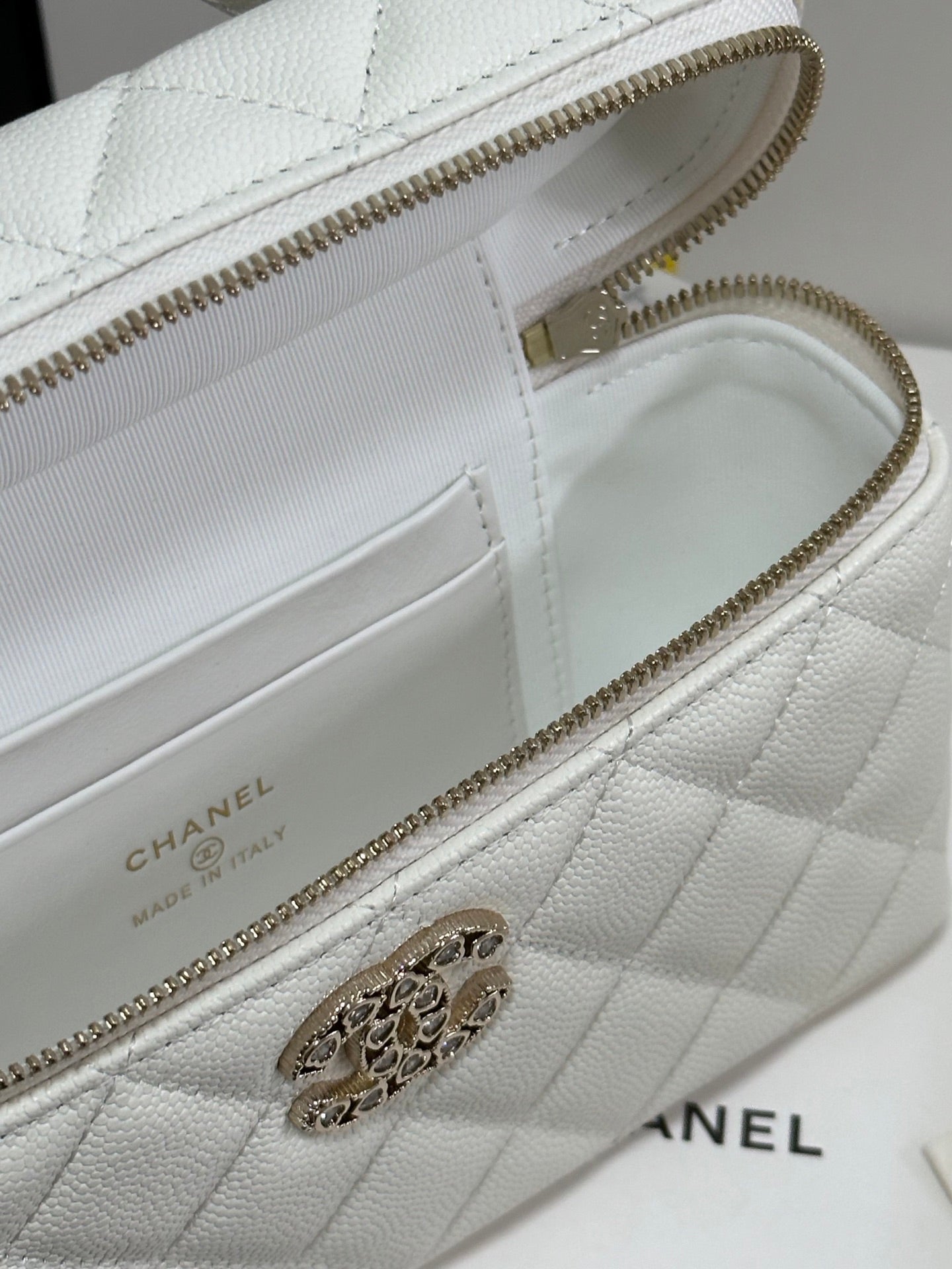 Handle Pack Box Pack-lambskin