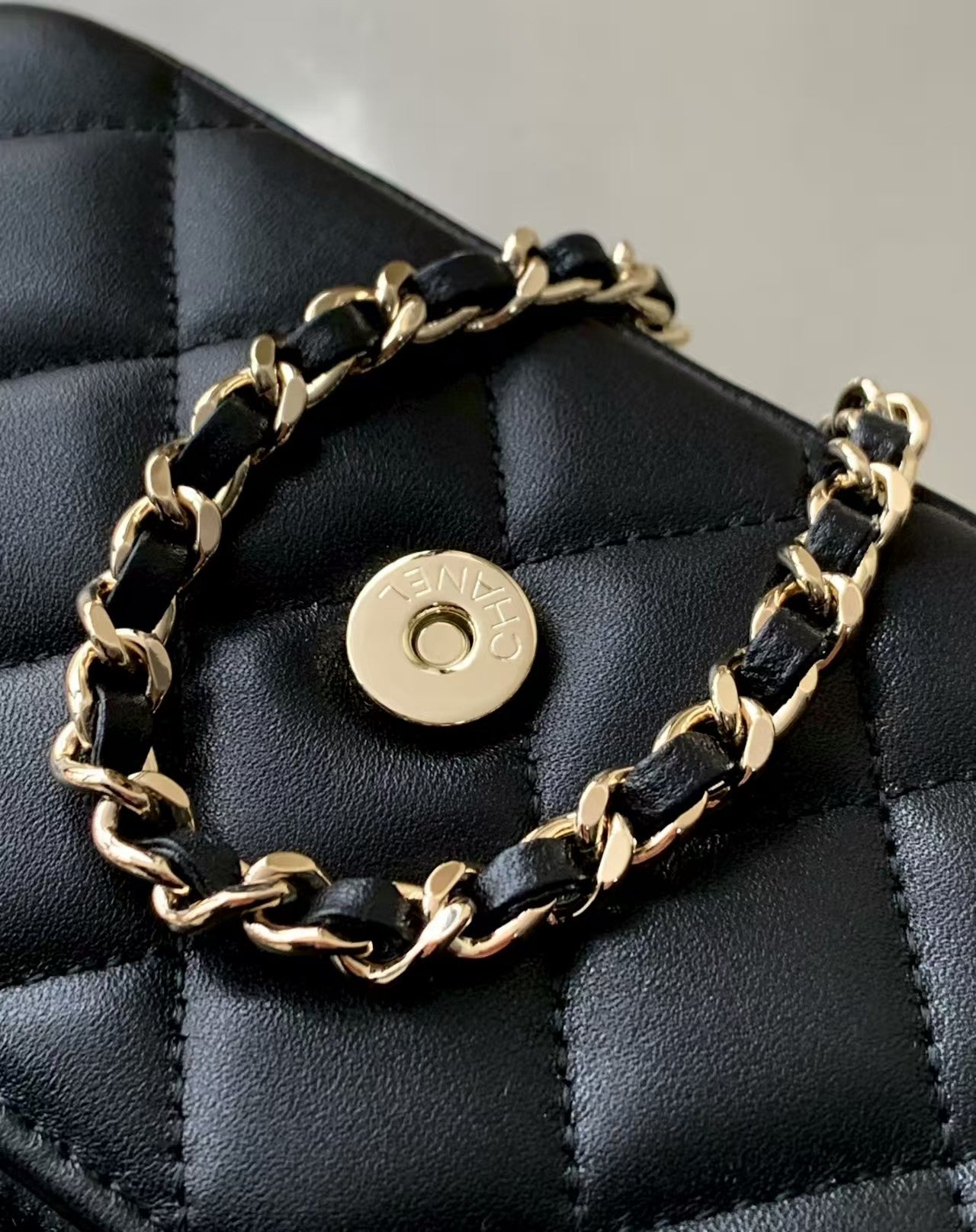25 Black Trapezoidal Flap Bag