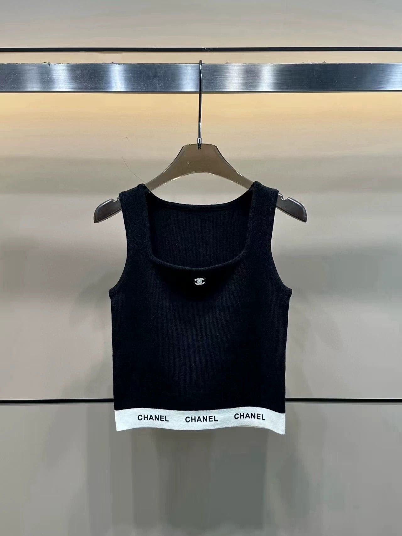 25 Early Autumn Blended Knitted Vest
