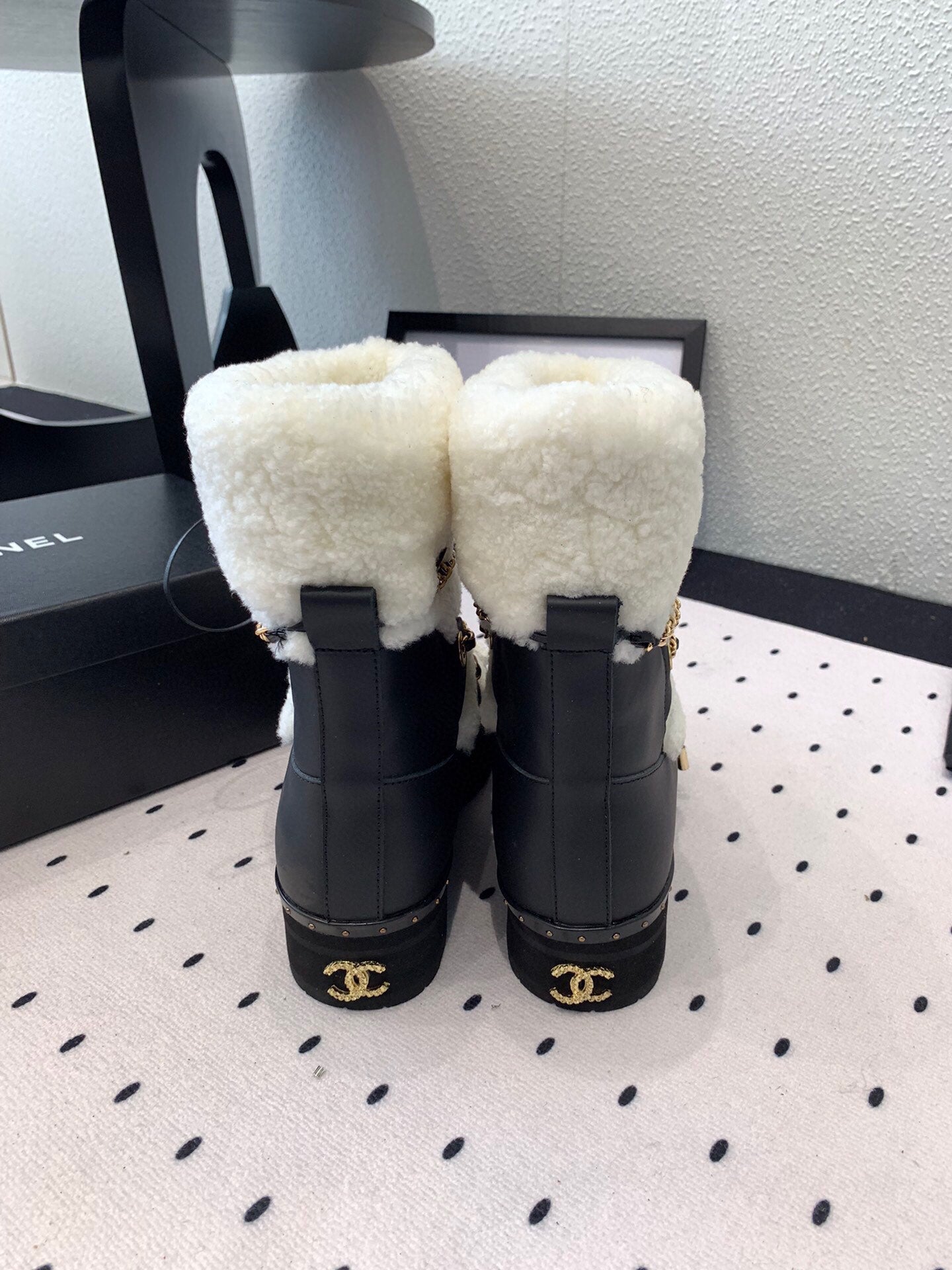 25 Classic snow boots