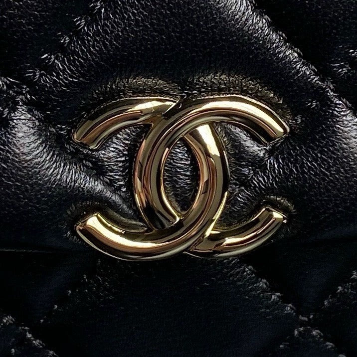 mini black lambskin chain bag