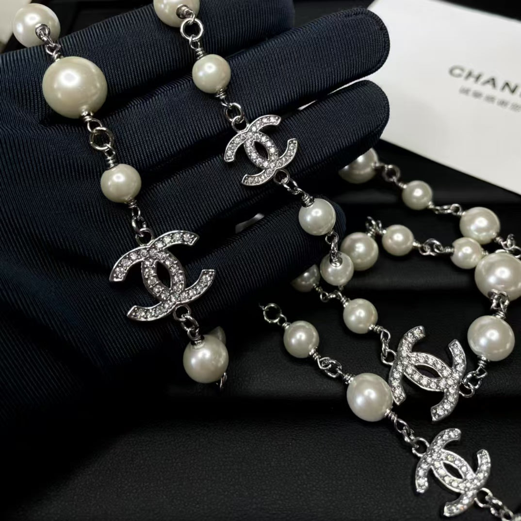 Pearl Silver Hardware Long Necklace 65cm with Crystals