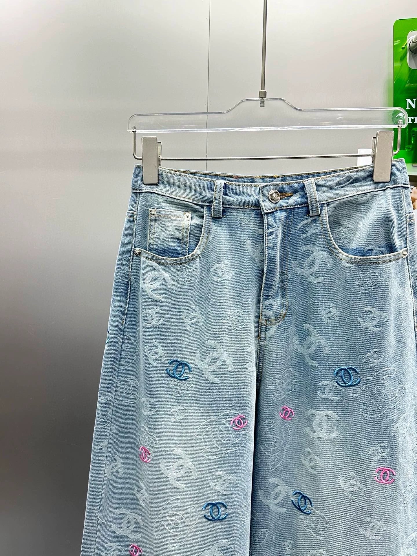 25 Summer new design jacquard jeans