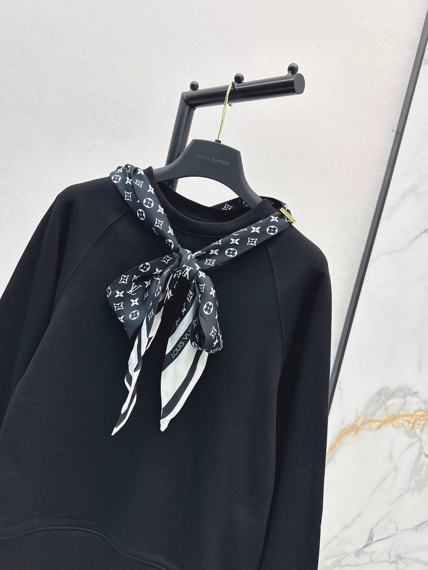25fw Silk scarf pullover hoodie