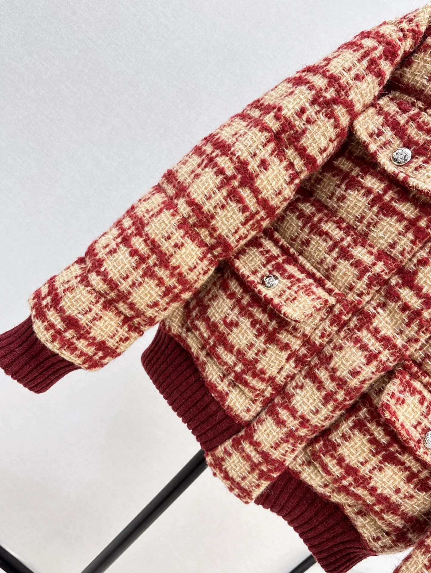 25 Skiing tweed plaid stand up collar down
