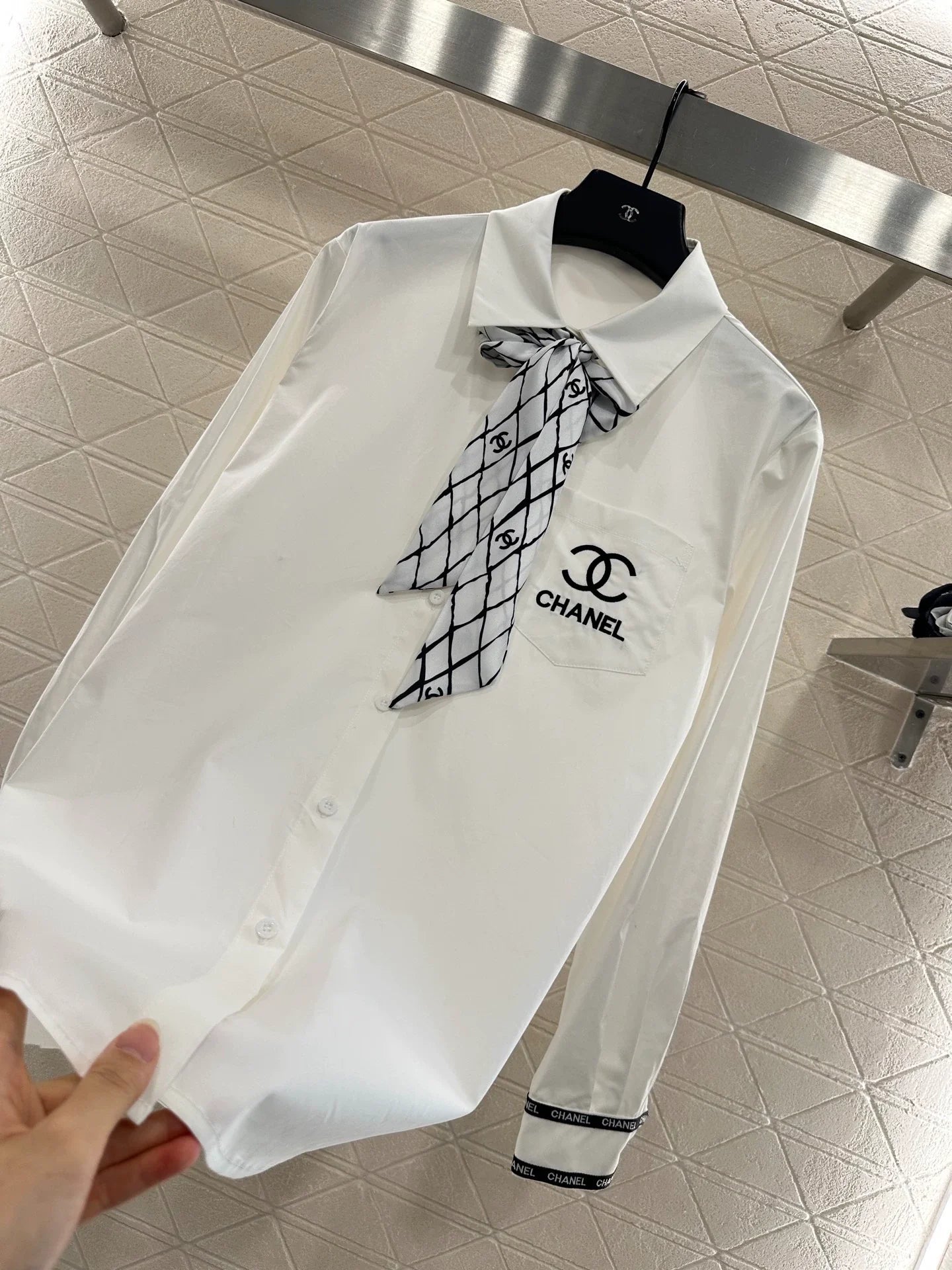 25fw Printed silk scarf shirt
