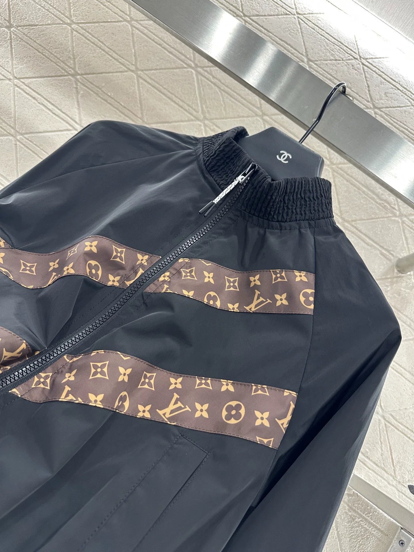 L 25 bias-cut casual jacket