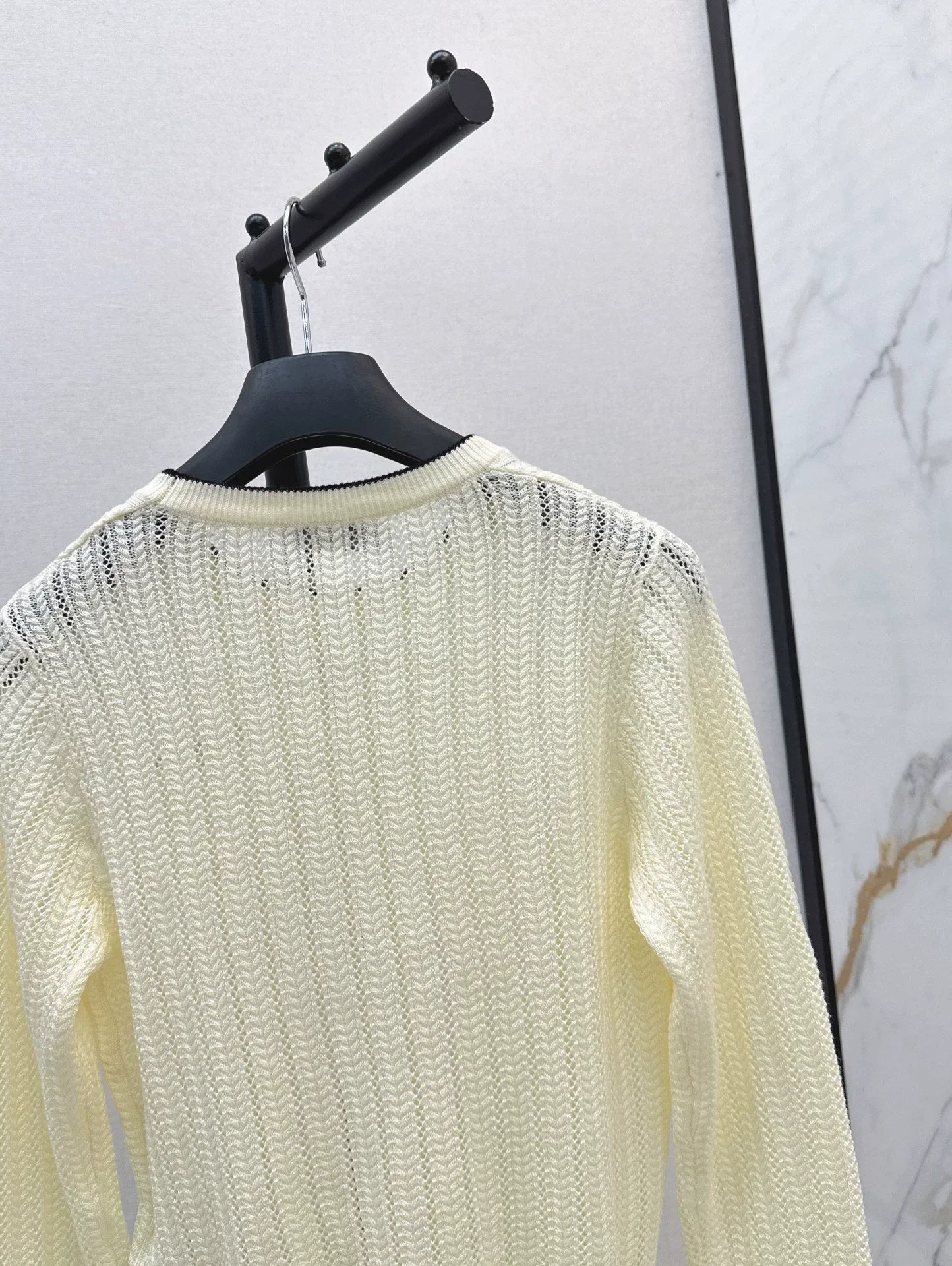 25fw Long sleeved knitted sweater