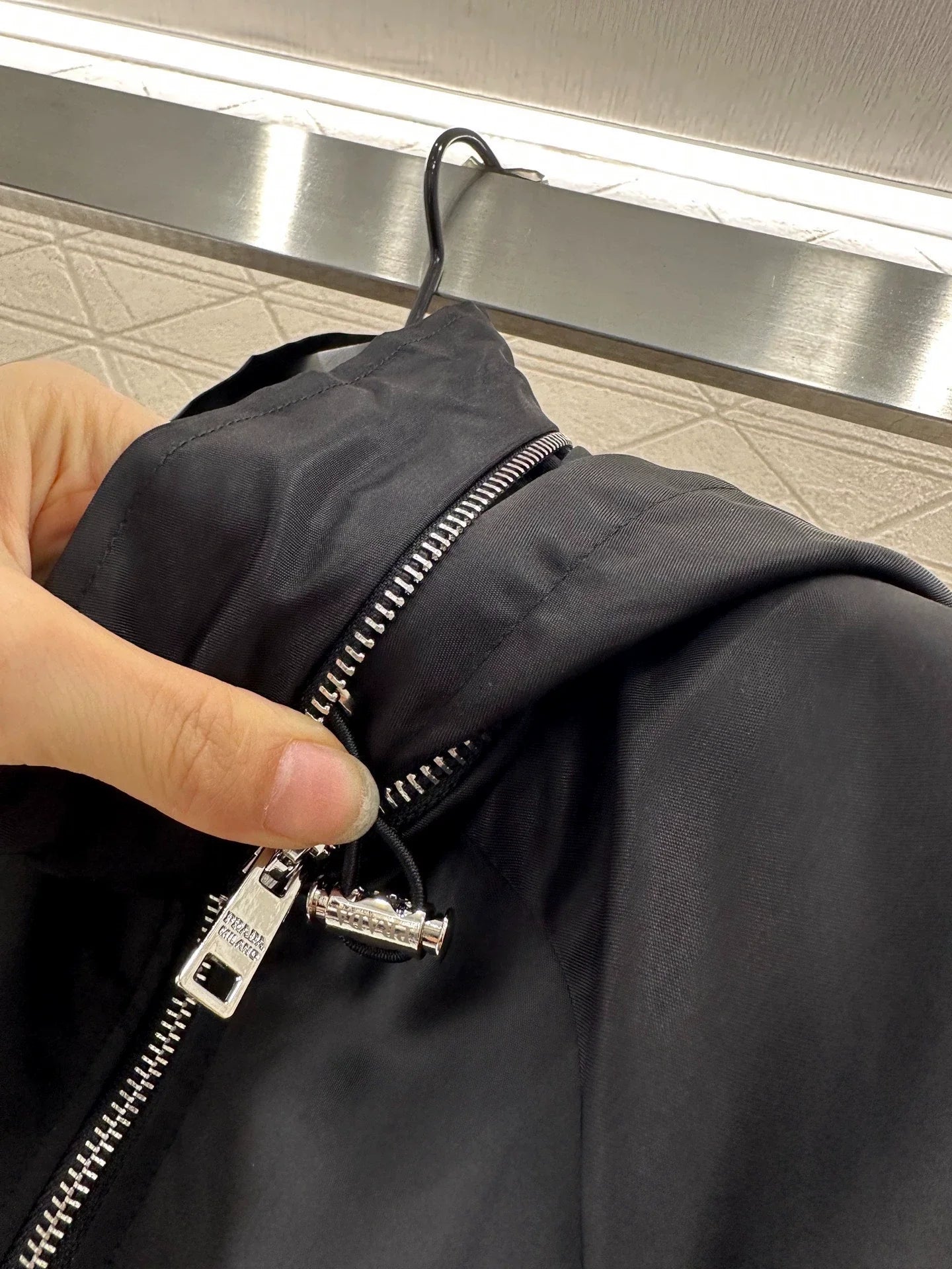 25fw Storage hooded charging jacket