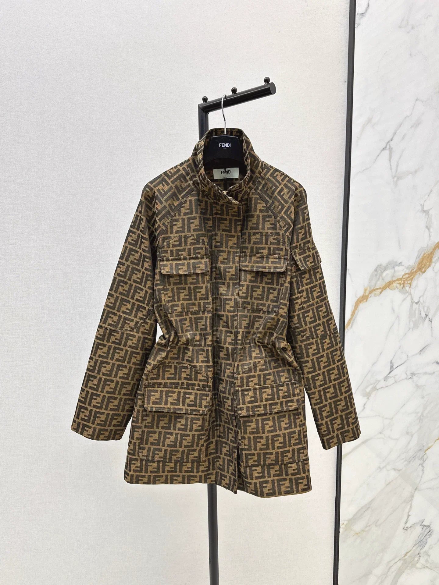 25fw Alphabet Jacquard Stand up Collar Waist Jacket