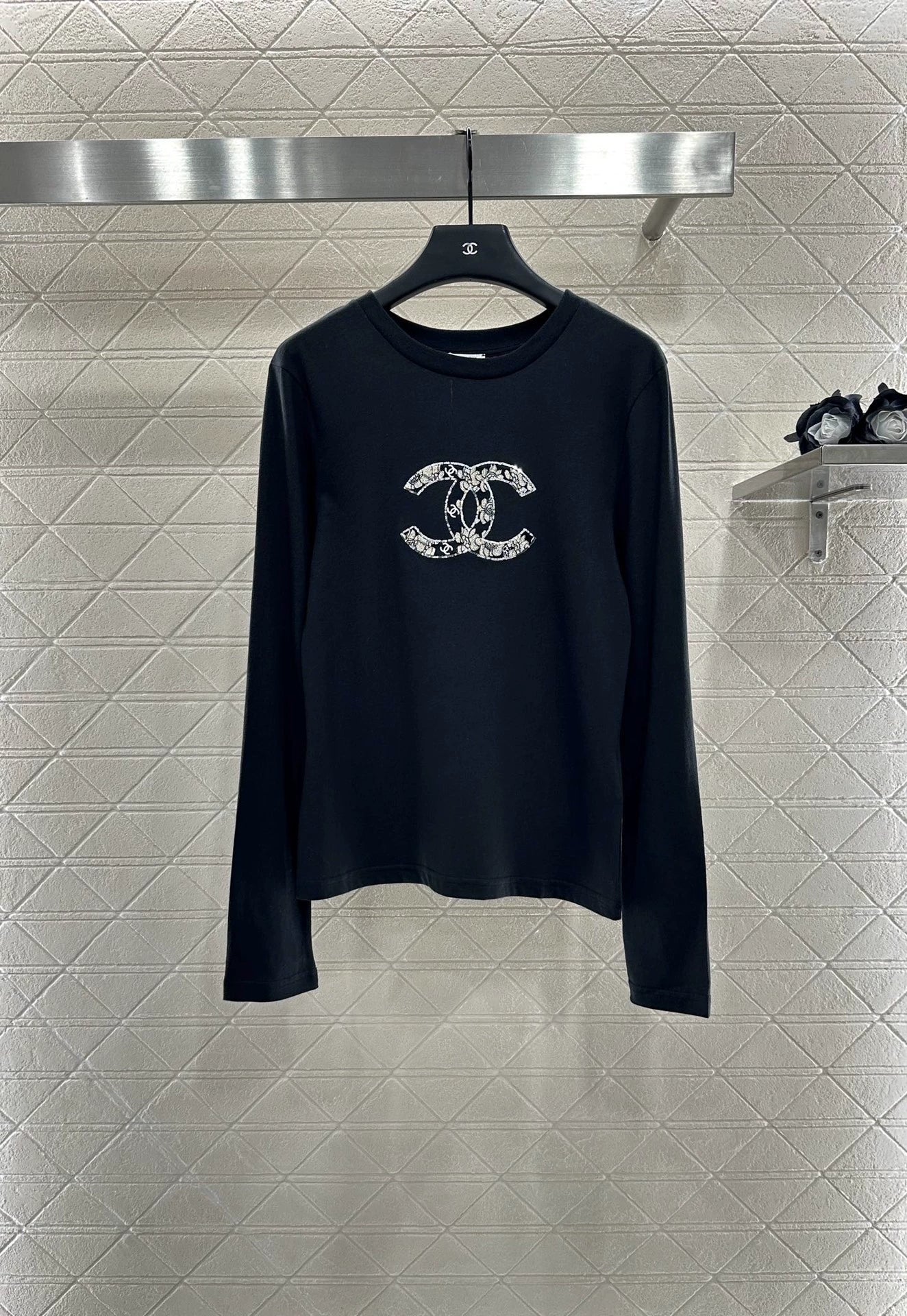 2025 Round neck beaded embroidered long sleeved base