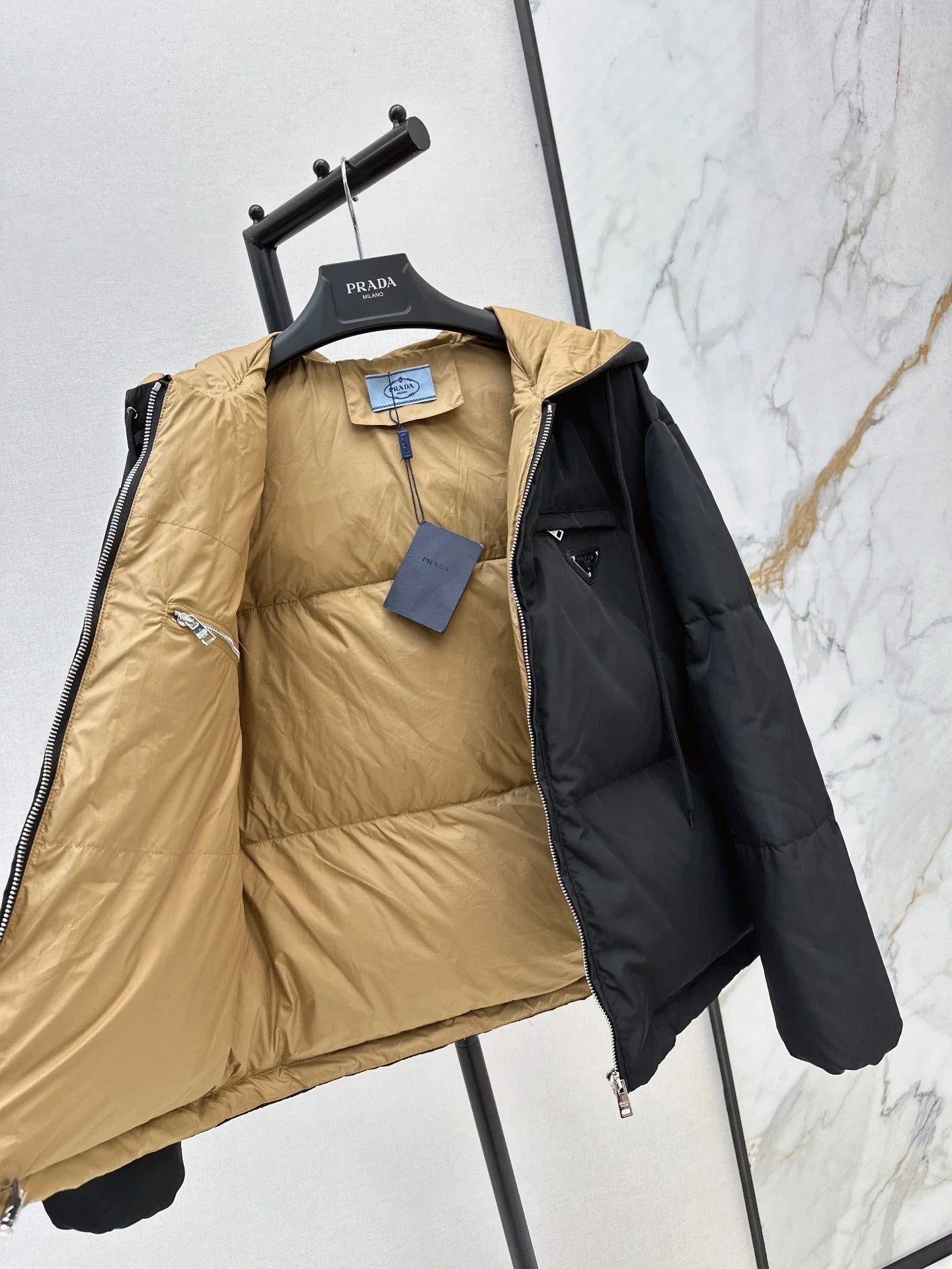 25fw Triangular decoration hooded down jacket