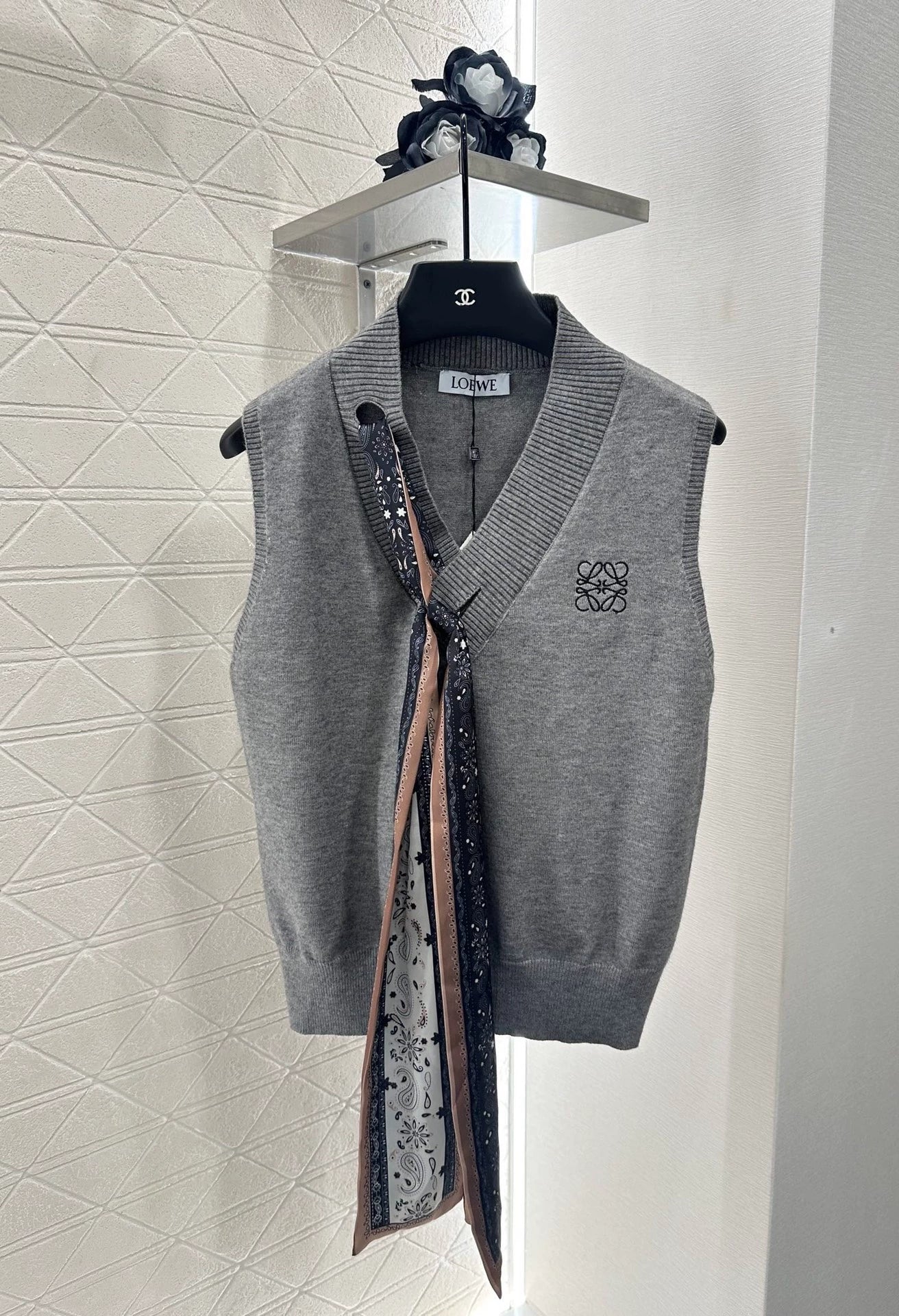 25 Scarf Knit Vest