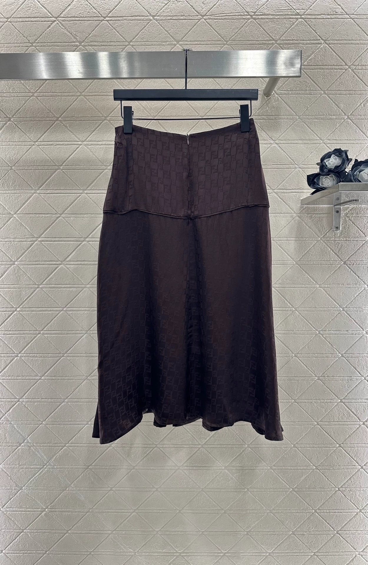 25 Jacquard Cross Collar Shirt Half Skirt Set