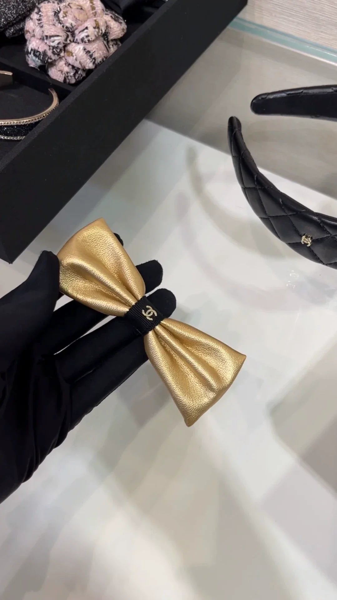 25B New Double C Bow Hairpin