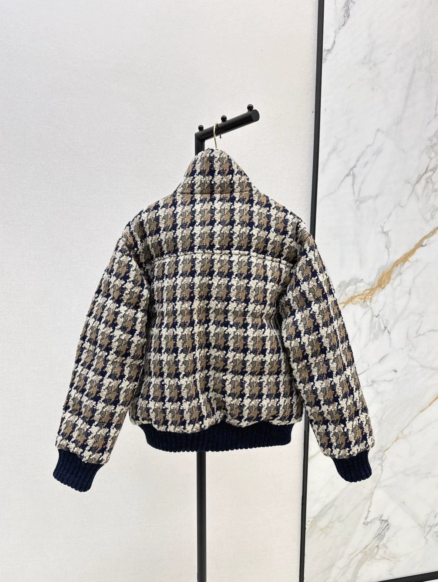 25 Skiing tweed plaid stand up collar down
