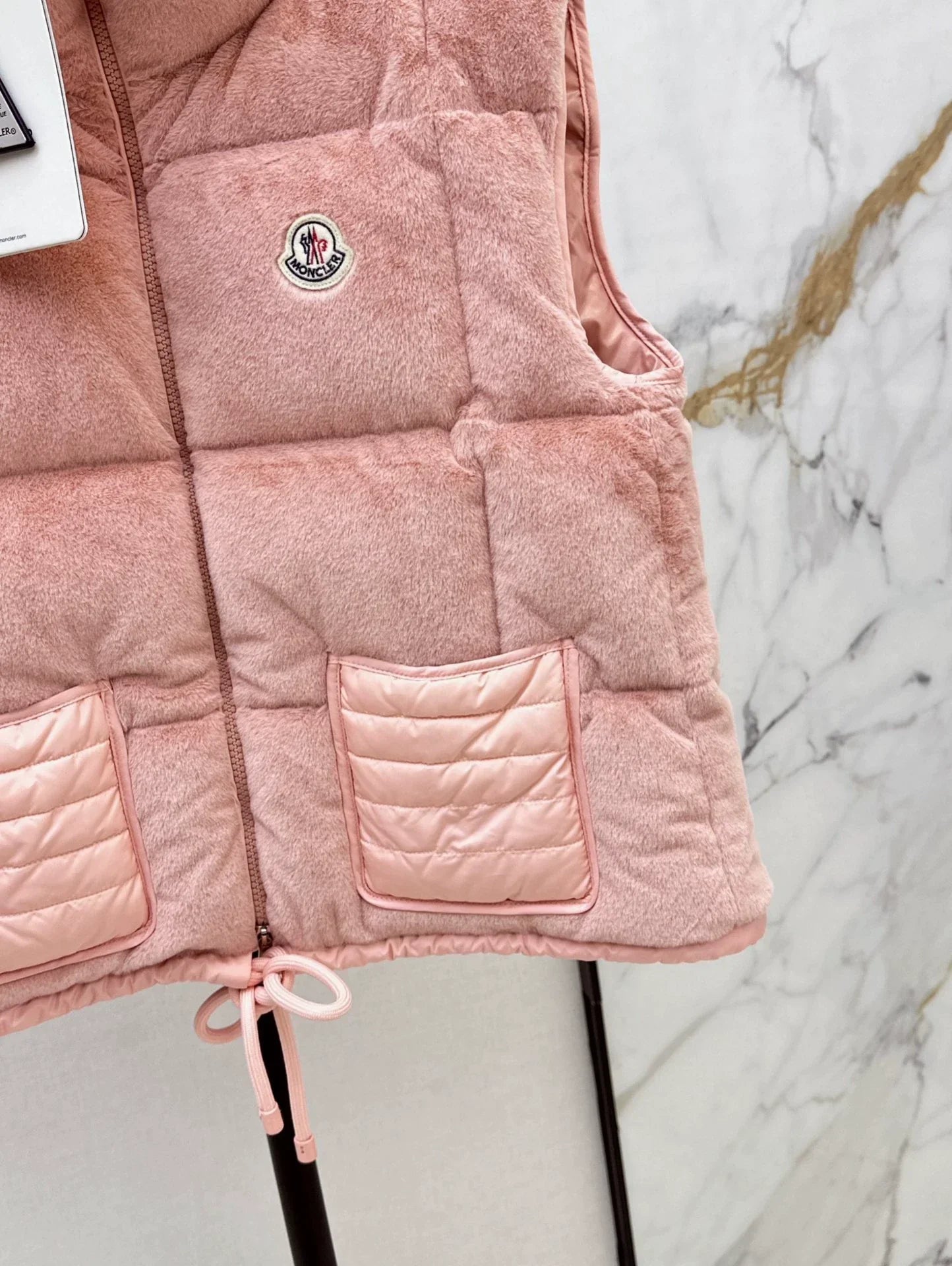 25 Mao Mao Down Vest