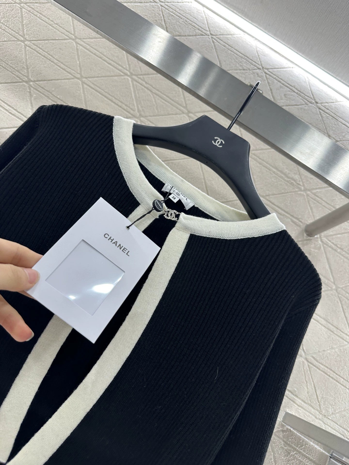 25fw Strap knit cardigan