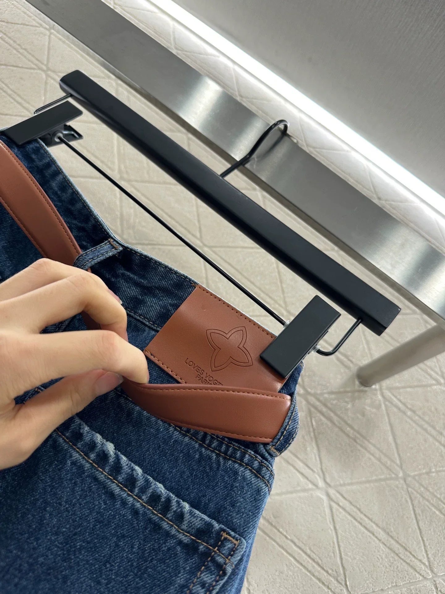 25fw Belt straight leg logo denim pants
